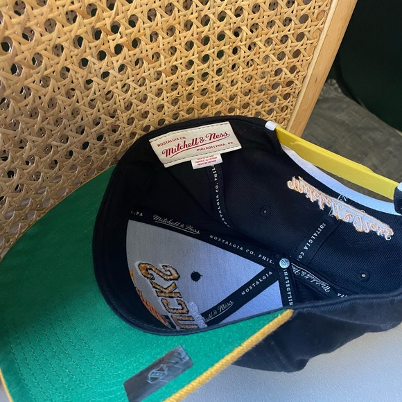 Mitchell & Ness Vancouver Canucks SnapBack Hat (alt logo) - Picture 3 of 3